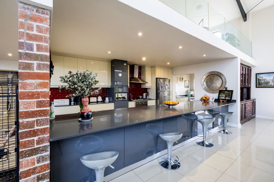 6 Bedroom Property for Sale in Stellenbosch Farms Western Cape